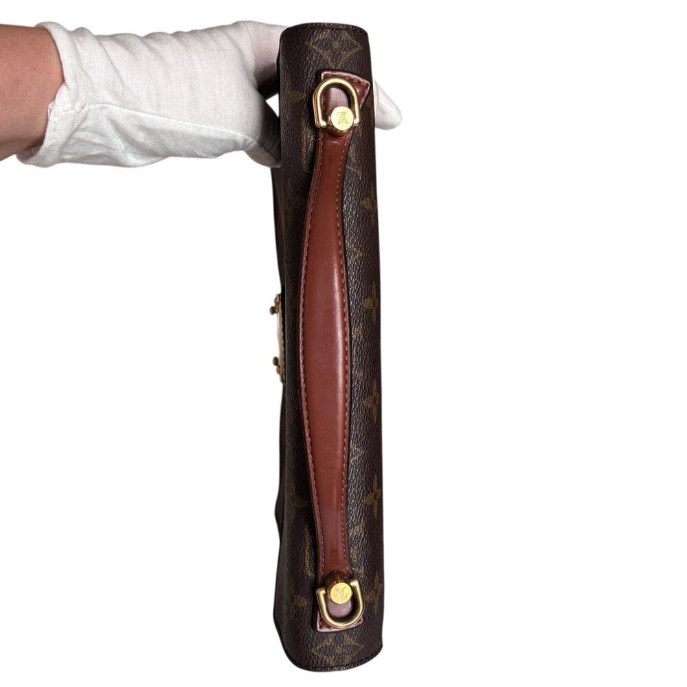 LOUIS VUITTON Monogram‎ Monceau 26 Shoulder Bag W/ Key & Chain. Authenticated - Picture 5 of 16